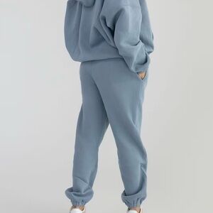 NWT Comfrt Cloud Sweatpants - Blue Willow